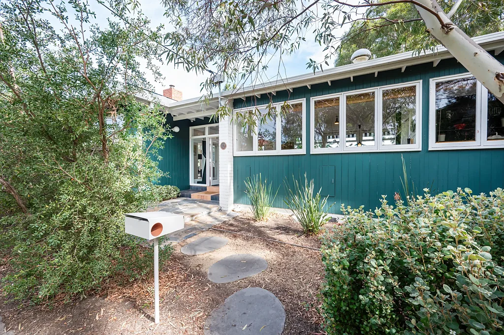 10 Valmont Avenue, Beaumaris, VIC 3193