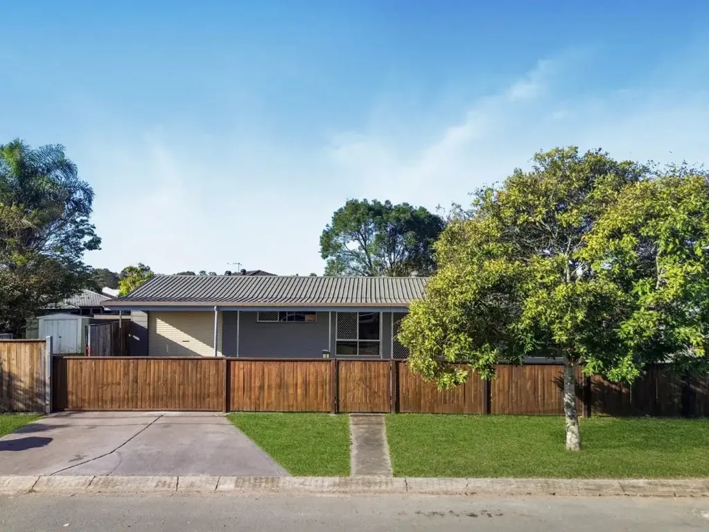 Modern Family Home for Rent in Loganholme