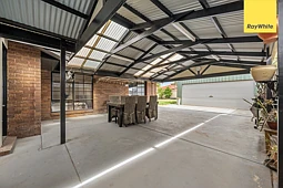 19 Julier Crescent, Hoppers Crossing