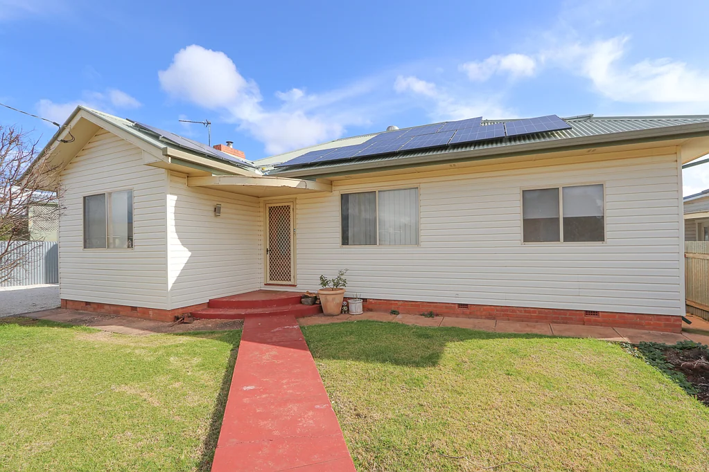 218 DeBoos Street, Temora, NSW 2666