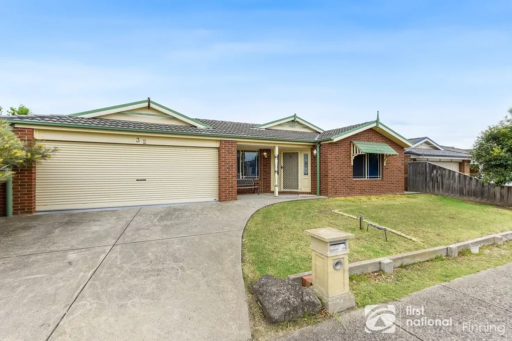 32 Honey Myrtle Way, Cranbourne, VIC 3977