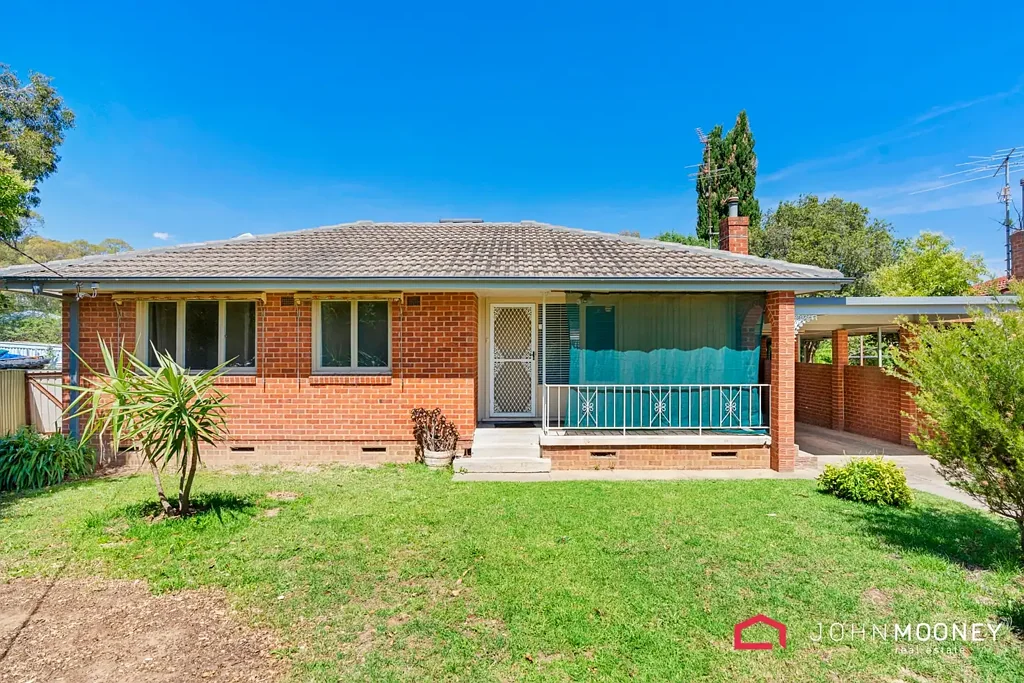 6 Moani Place, Kooringal, NSW 2650