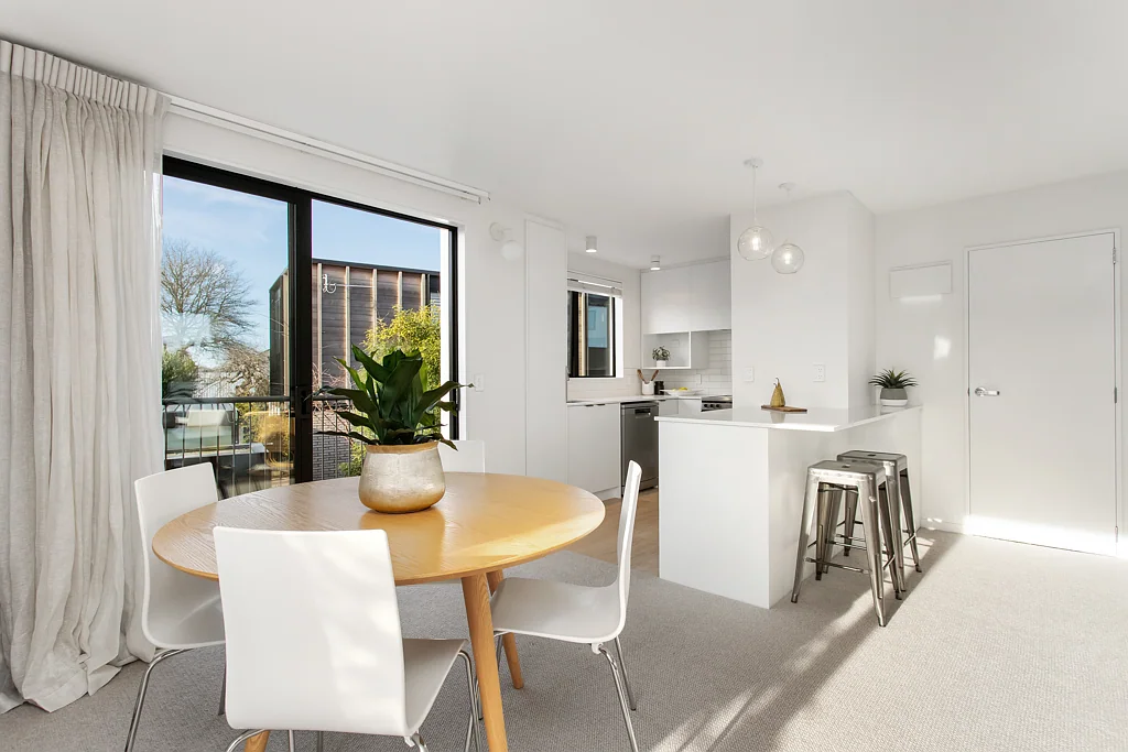 Merivale 3ਬੈੱਡਰੂਮ Bright & Brilliantly Positioned in Merivale