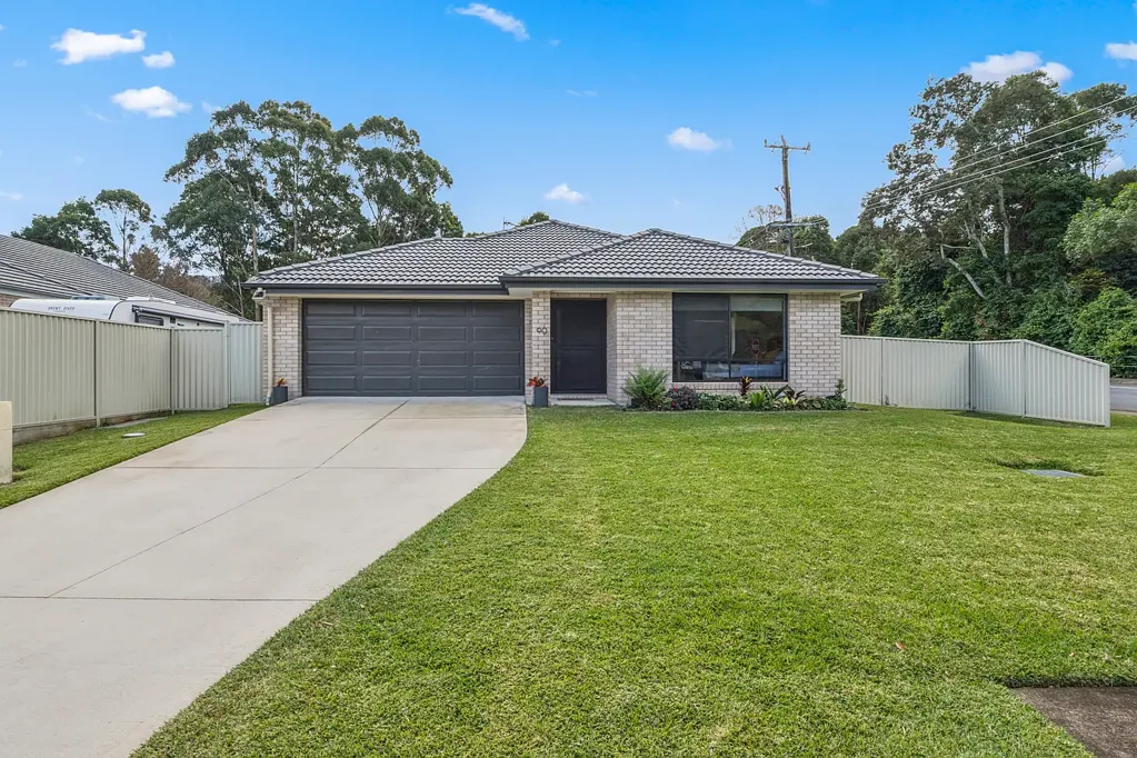 90 Loaders Lane, Coffs Harbour, NSW 2450