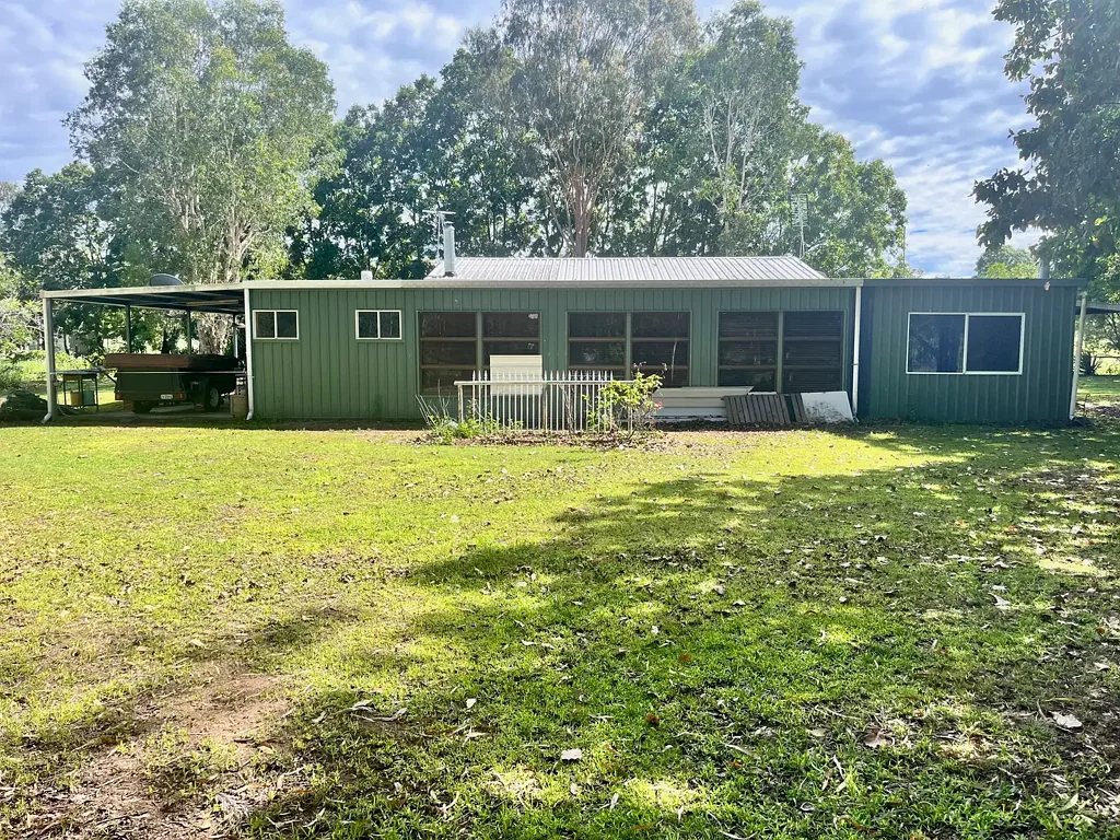 21 Kurrajong Circuit, Millstream, QLD 4888
