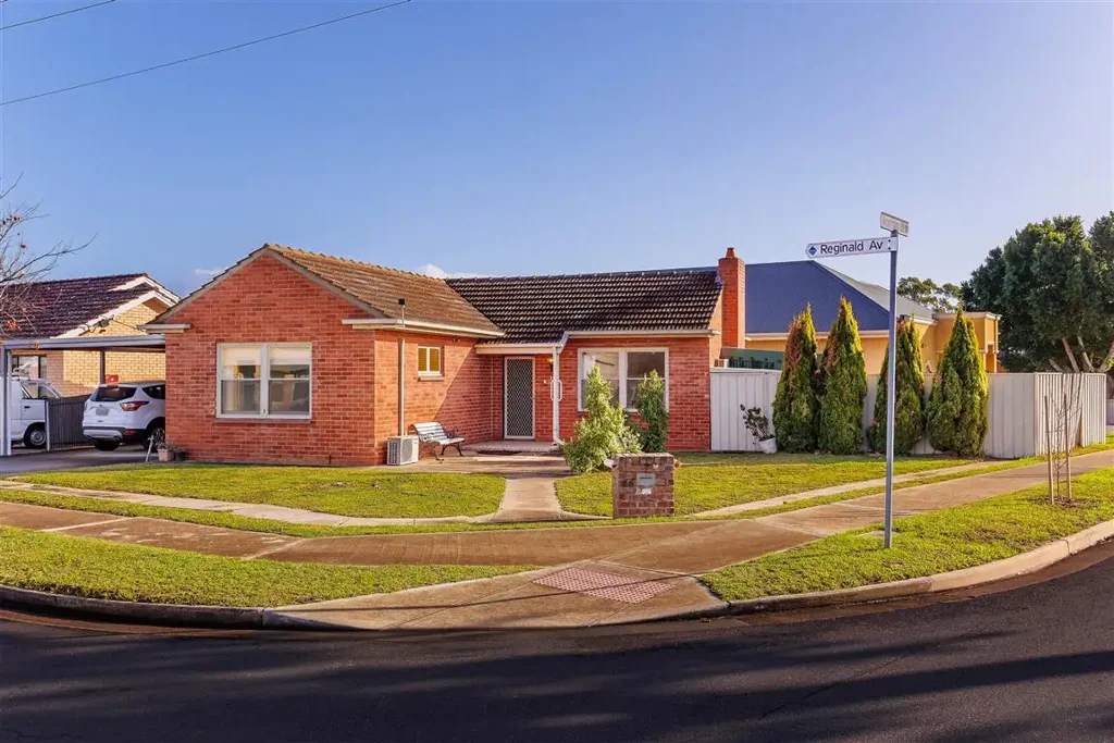 18 Norman Street, Findon, SA 5023