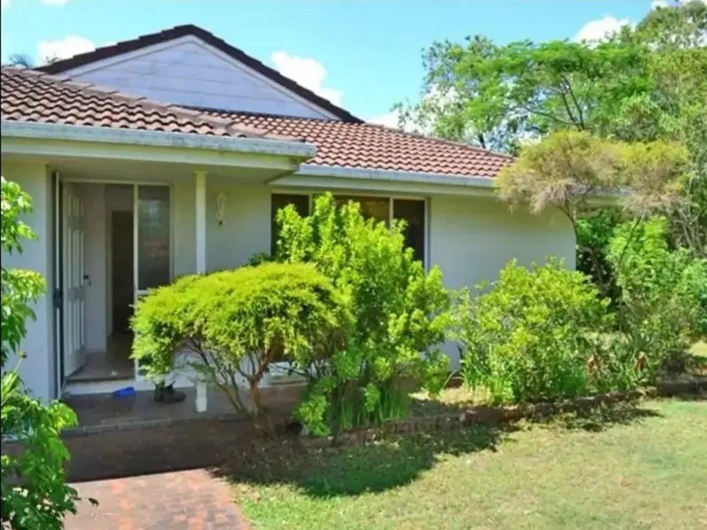 Escape to the beauty and tranquillity of Clunes