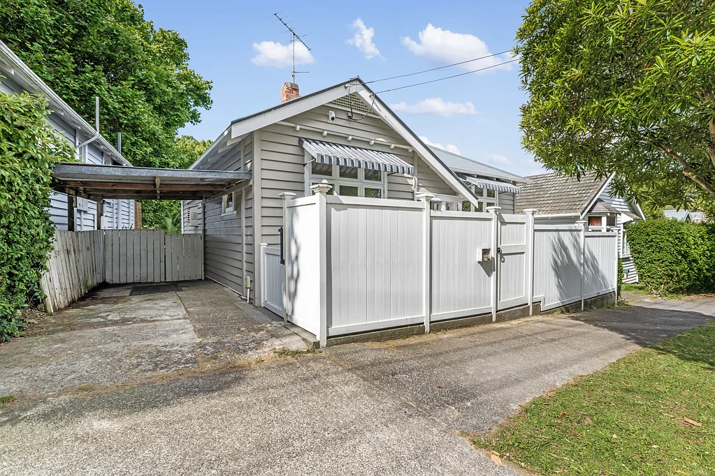 Grey Lynn 3ਬੈੱਡਰੂਮ Priced to sell - $1,725,000
