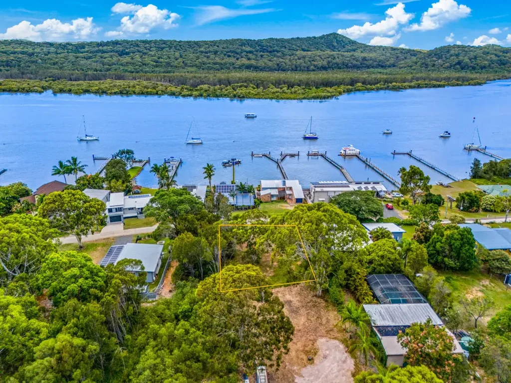 Russell Island Wonderful Wahine Drive- Our Very Own Millionaires Row