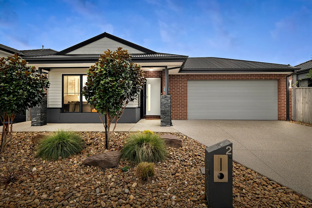 2 Lucknow Drive, Beveridge, VIC 3753