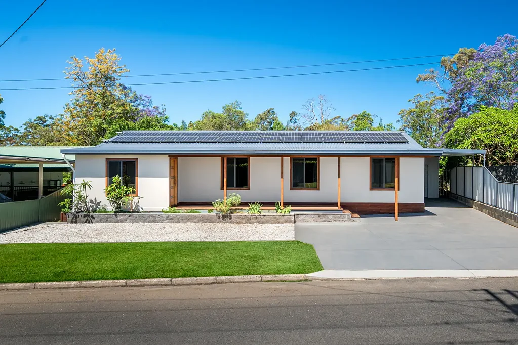 8 First Street, Warragamba, NSW 2752