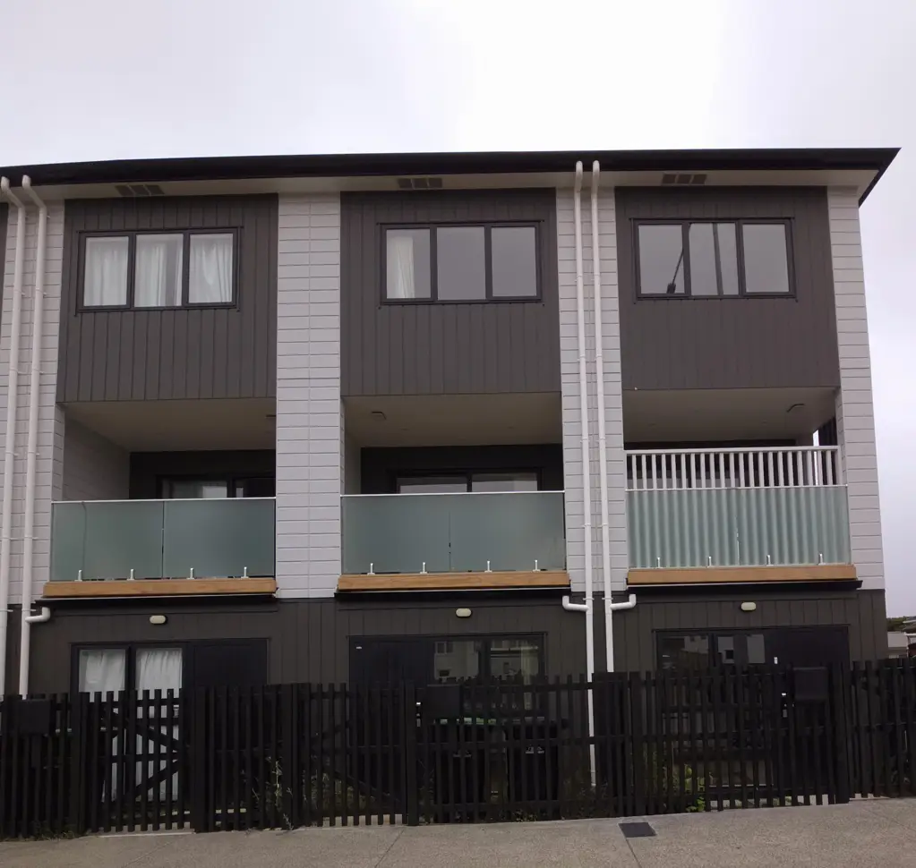 Mount Roskill 3Phòng ngủ Urban Living at Its Best -15/717 Sandringham Road