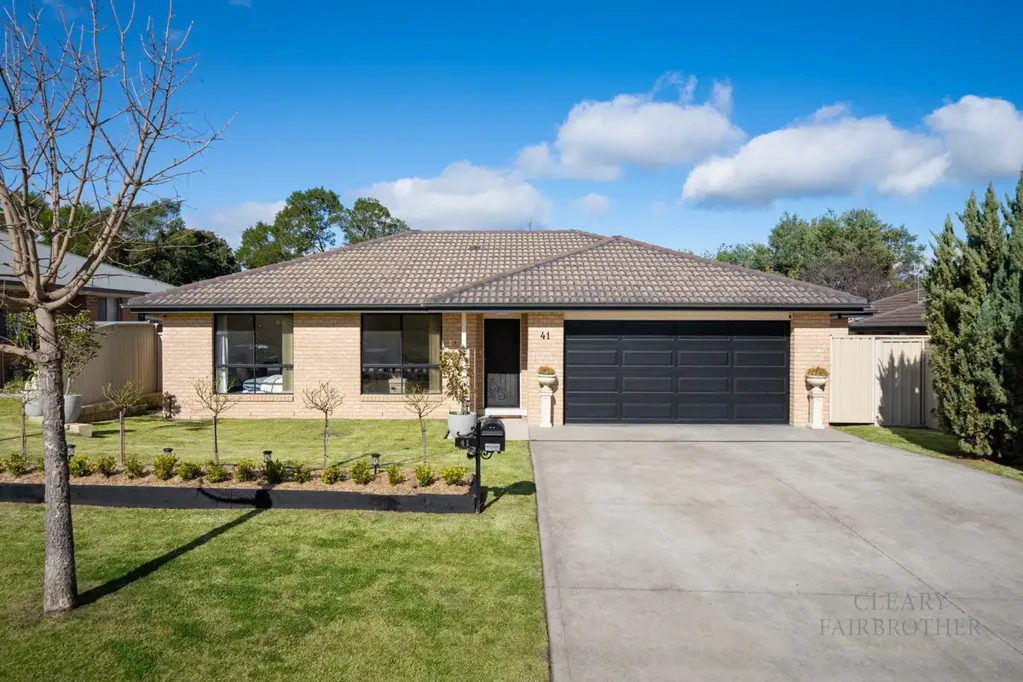 Kelso 3房  Spacious Family Living in a Convenient Location