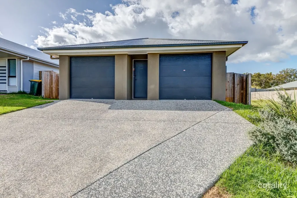 16 Nevada Road, Park Ridge, QLD 4125