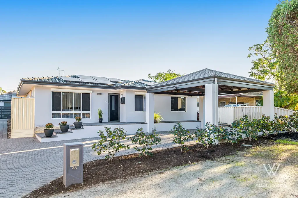 Cloverdale 3Kwarto HOME OPEN CANCELLED - UNDER OFFER FAST BY CHANTAL RICUPERO!