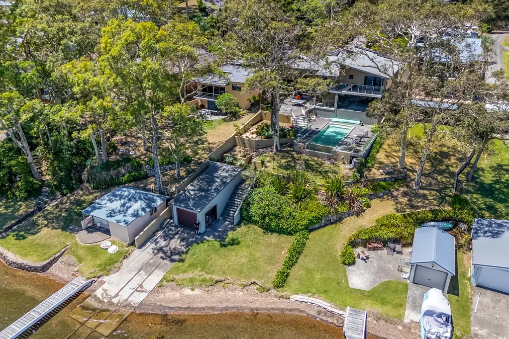 Coal Point 5Zimmer BREATHTAKING - RESORT LIFESTYLE - ABSOLUTE WATERFRONT