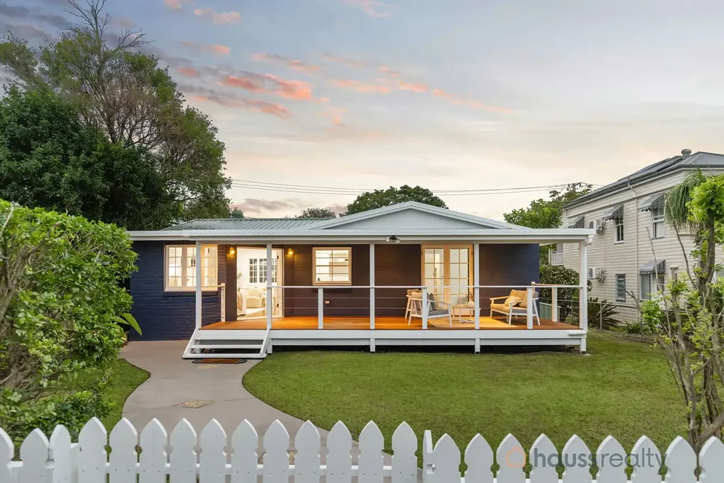 19 Connors Street, Graceville, QLD 4075