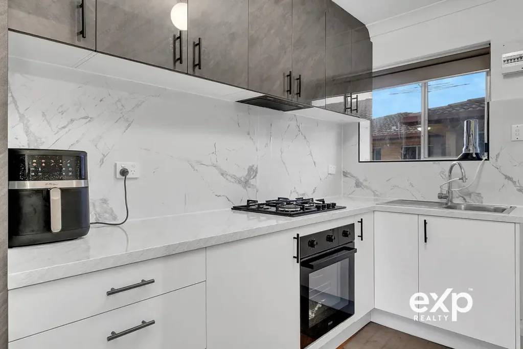 Klemzig 2침실 Stylishly Renovated Solid Brick Unit in a Prime Klemzig Location