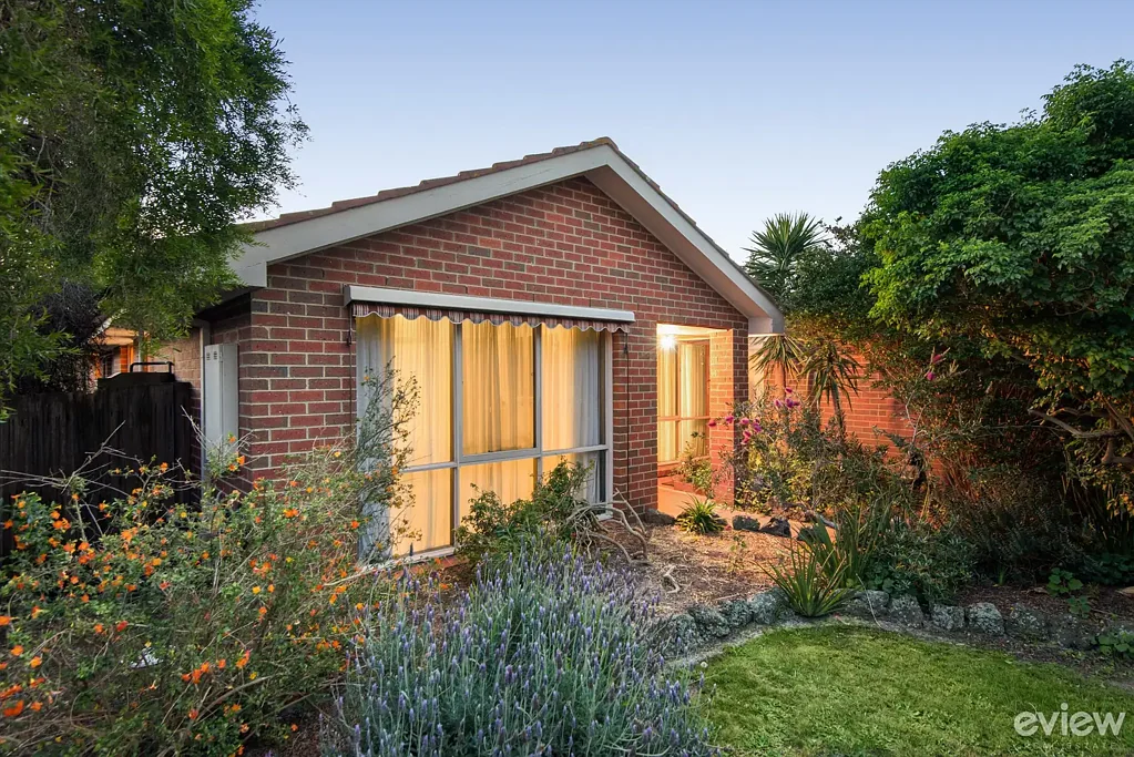 Frankston 4कमरा A Rare Opportunity in Lakewood Estate!