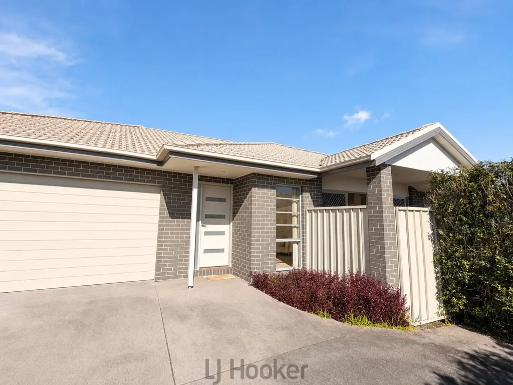 Modern 4-Bedroom Home Offering Style, Space & Low-Maintenance Living