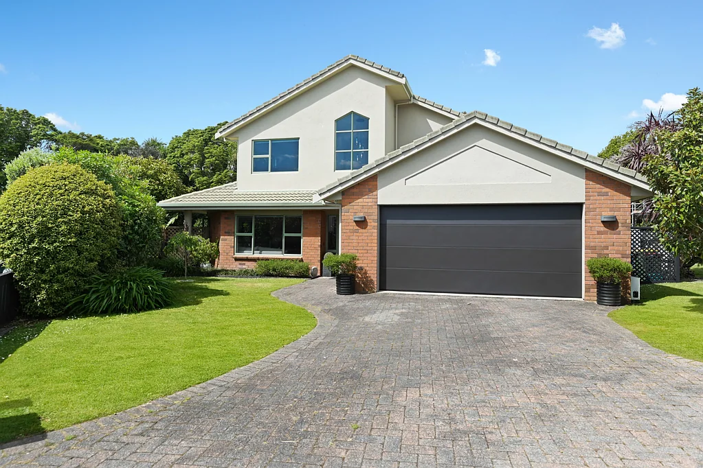 9 Charles Henry Place, Harrowfield, Hamilton, Waikato