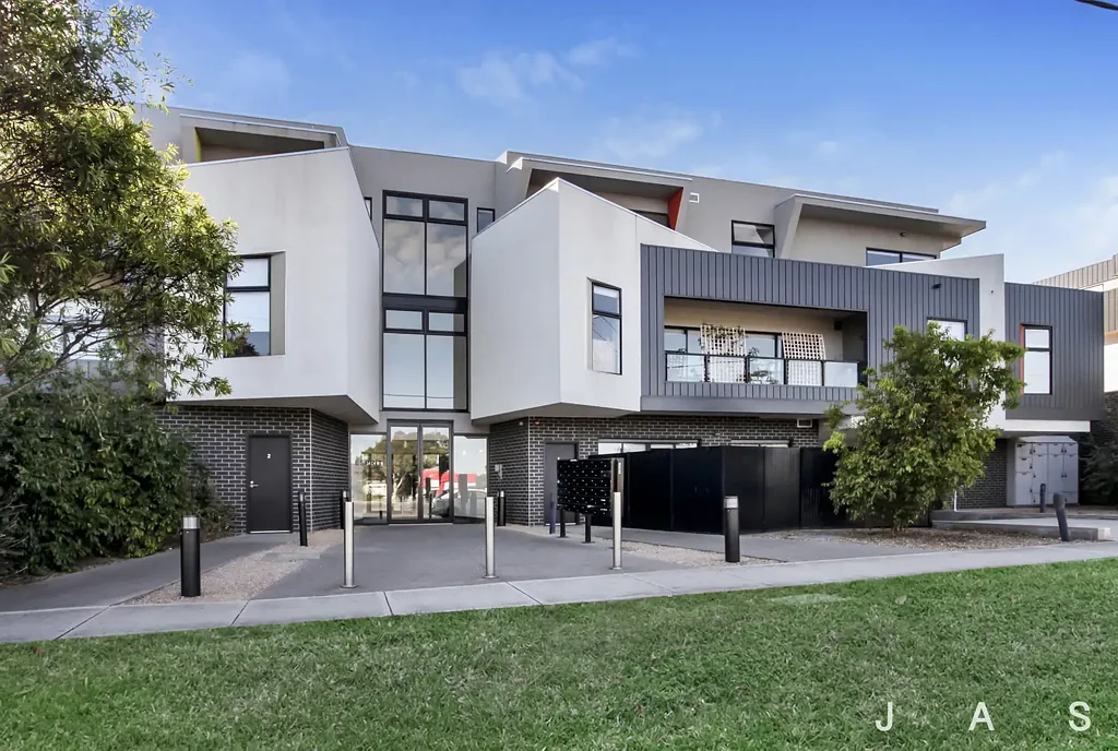 Modern Living with Everything at Your Doorstep