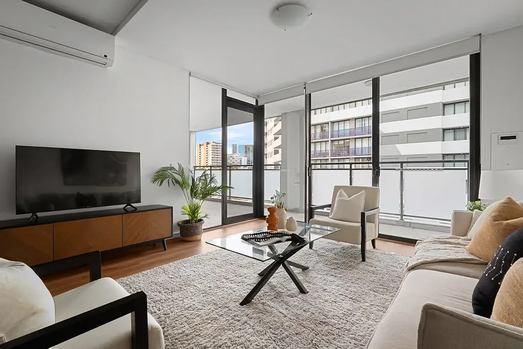 Wolli Creek 2房 宽敞两居室 开放式起居 朝北阳台 娱乐空间 优越位置 公园河畔步道 交通便利 设施齐全 Spacious 2 Bed Apartment - Prime Lifestyle Location