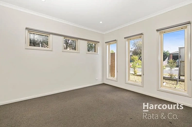 Iba Pa - 1/4 Rosamond Way, Epping, VIC 3076