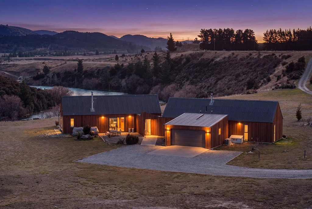 Cromwell 3 Bedroom A remarkable setting, a remarkable home