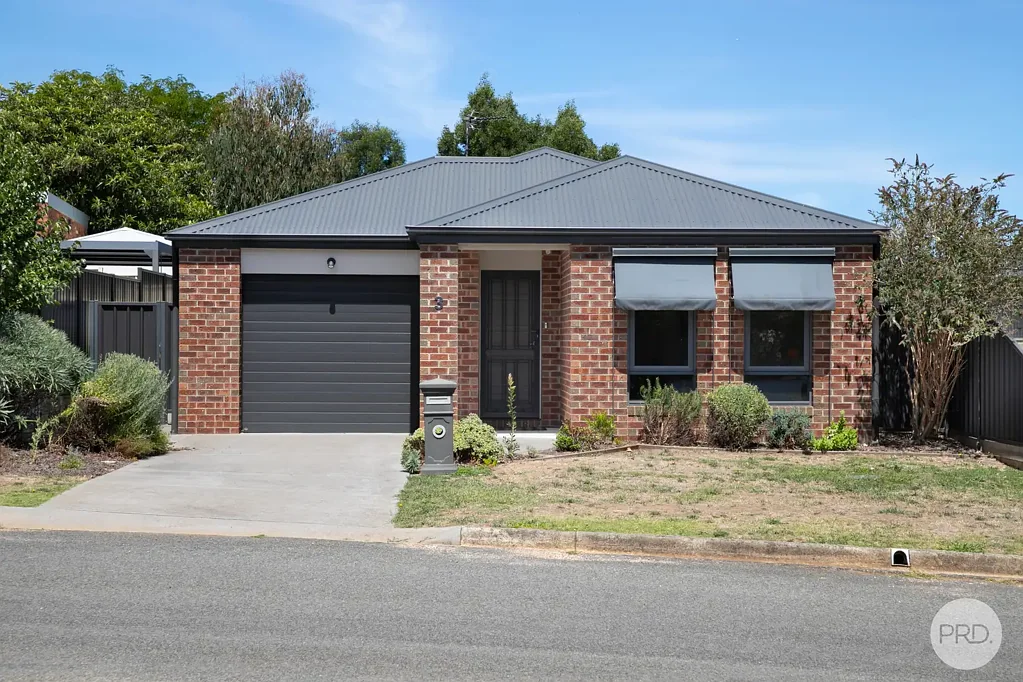 Creswick 3Moenga Perfect Downsizer - Ideally Positioned Three-Bedroom Townhouse