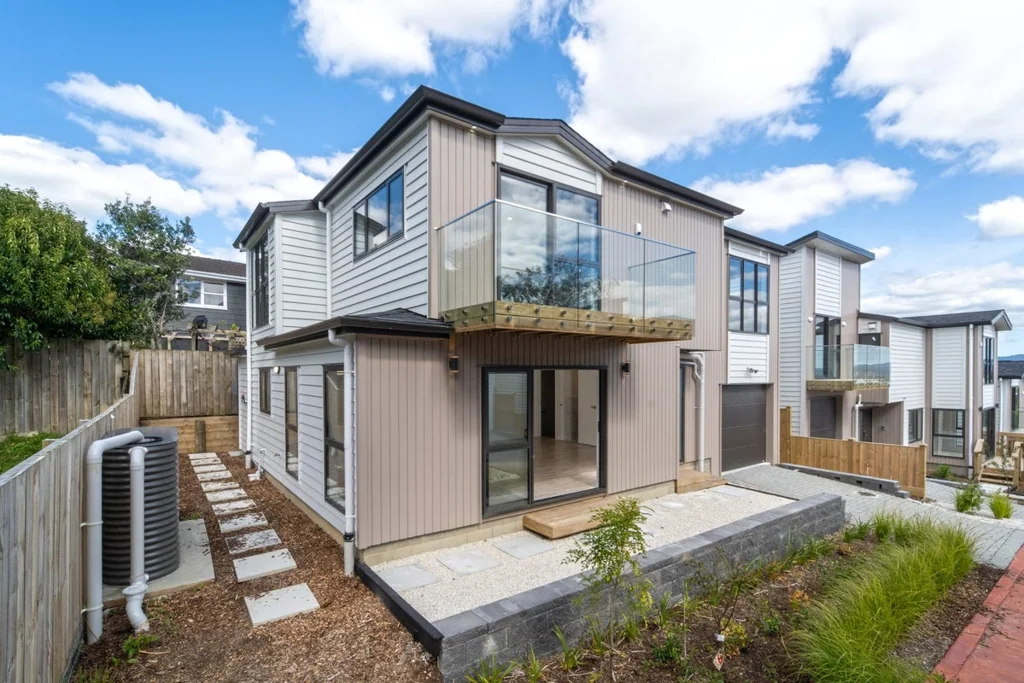 New Windsor 5ਬੈੱਡਰੂਮ MASSIVE FLOOR SIZE AND STAND ALONE