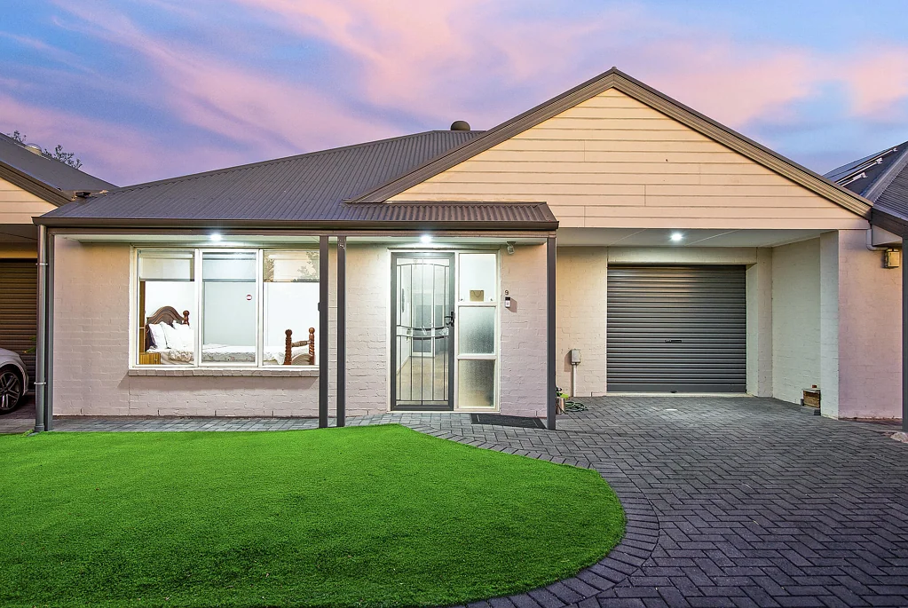 Enfield 2 Bedroom Comfort, Style & Space in a Family Friendly Gated Community