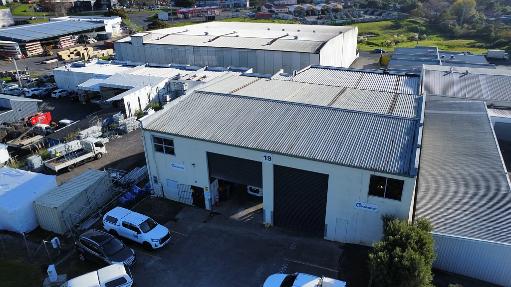 Silverdale Standalone Industrial with Yard in Silverdale