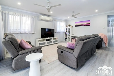 लिविंग रूम - 22 Bora Place, Ningi, QLD 4511