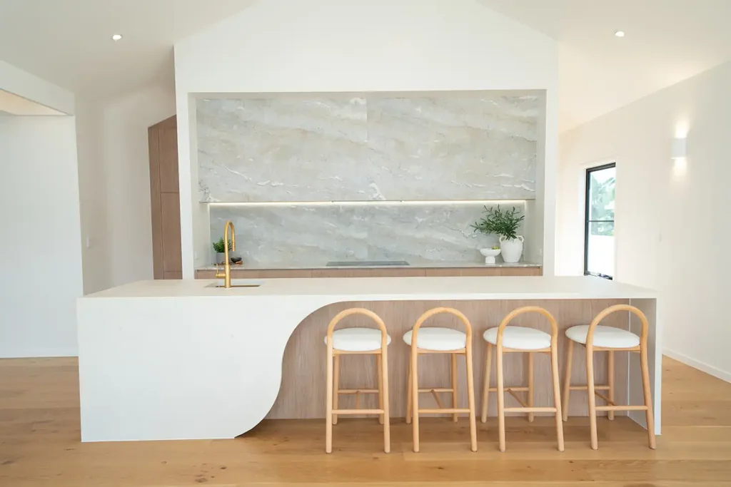 Burleigh Waters 4બેડરૂમ The Gable - Luxury Family Living in the Heart of Burleigh Waters