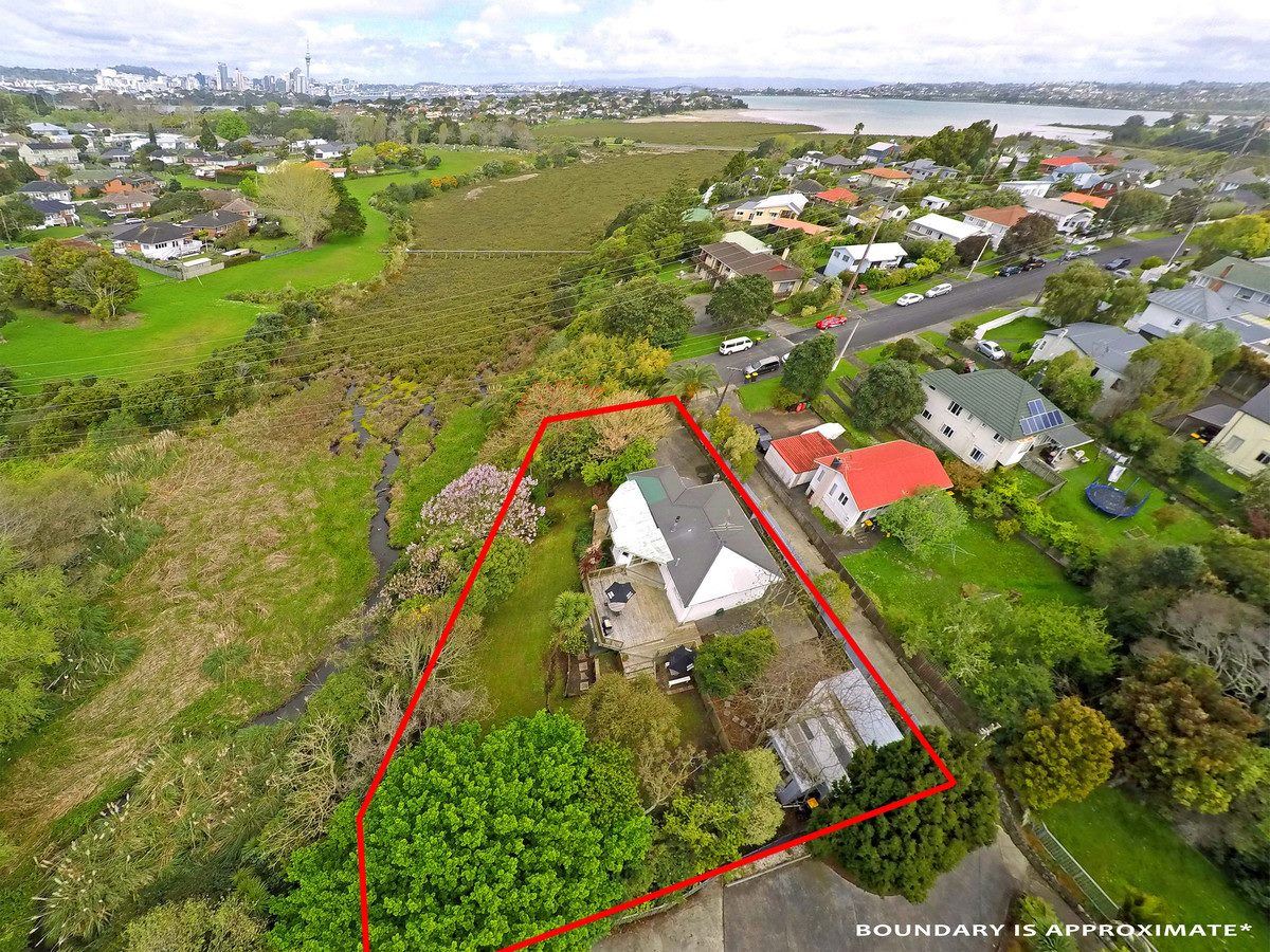 18 Evan Street, Belmont, Auckland - North Shore, 4 chambres, 0 salles de bain