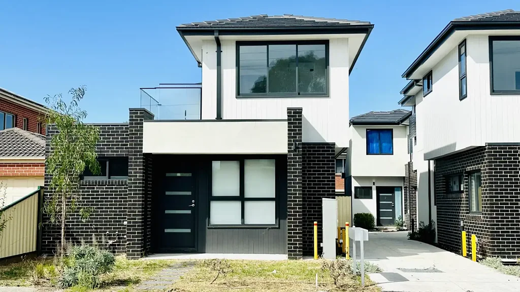 Springvale 2 Bedroom Brand New Front Townhouse