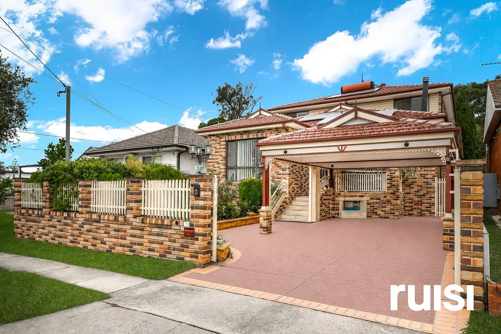 Smithfield 6Zimmer Grand Family Entertainer With Exceptional Space, Character & Versatility