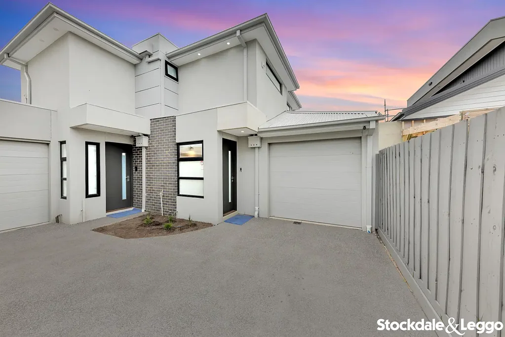 Brand New Townhouse in Laverton for Rent!!!