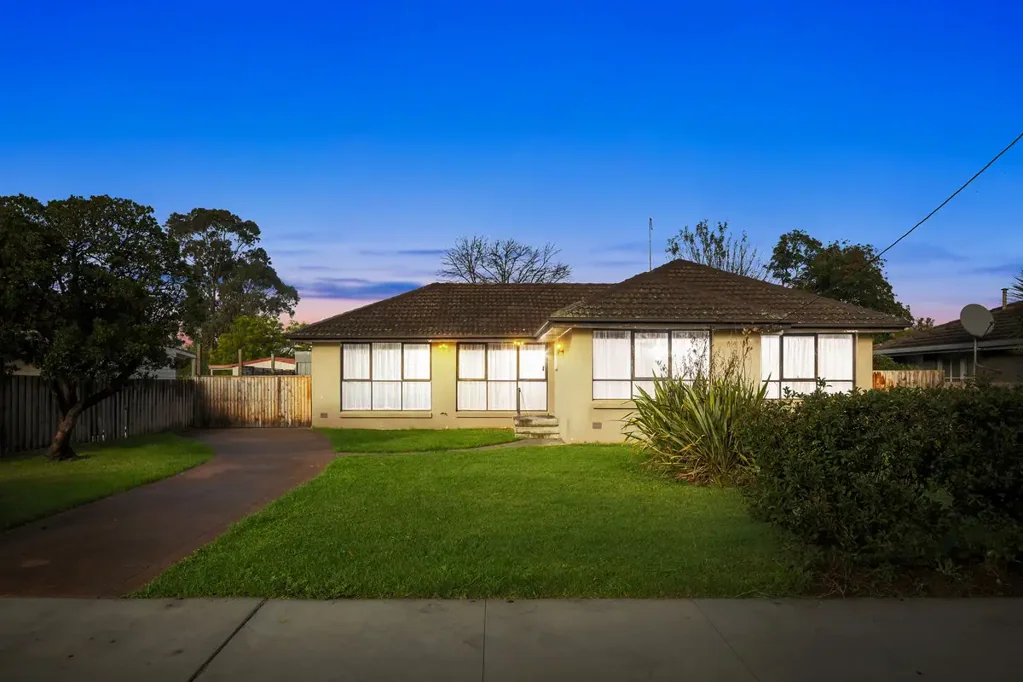 Rosedale 4房  Family living with studio on a spacious living 1020m2 allotment