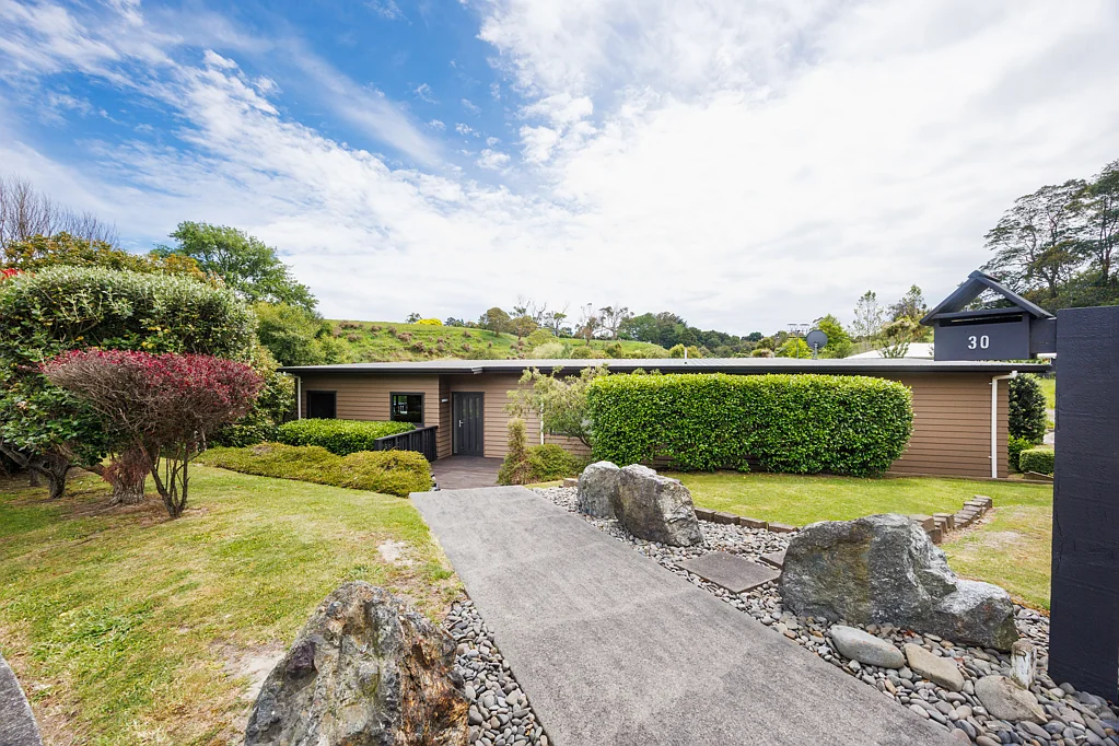 Feilding 3房  Perfect Summer Living & Entertaining