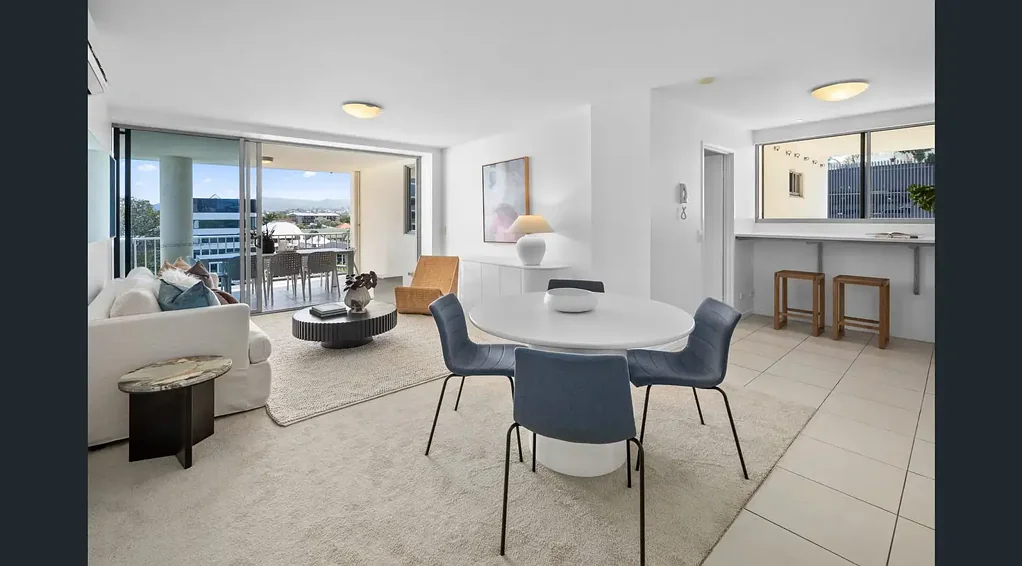 Spacious, Modern, Secure Inner City Living
