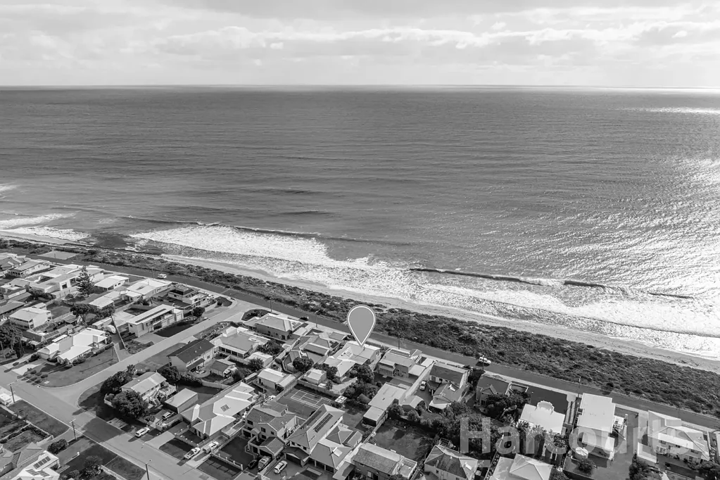 Falcon 3ਬੈੱਡਰੂਮ Under Offer by HARCOURTS Mandurah - Alison Hobbs