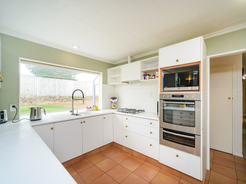 34 Meadowbrook Drive, Cloverlea, Palmerston North, 4 침실, 1 욕실