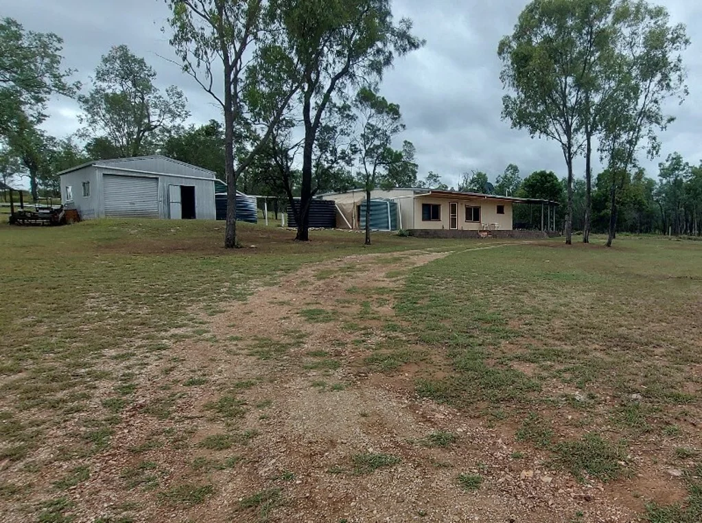 Rubyvale 2Kwarto RESIDENTIAL HOME AND 2 MINING CLAIMS