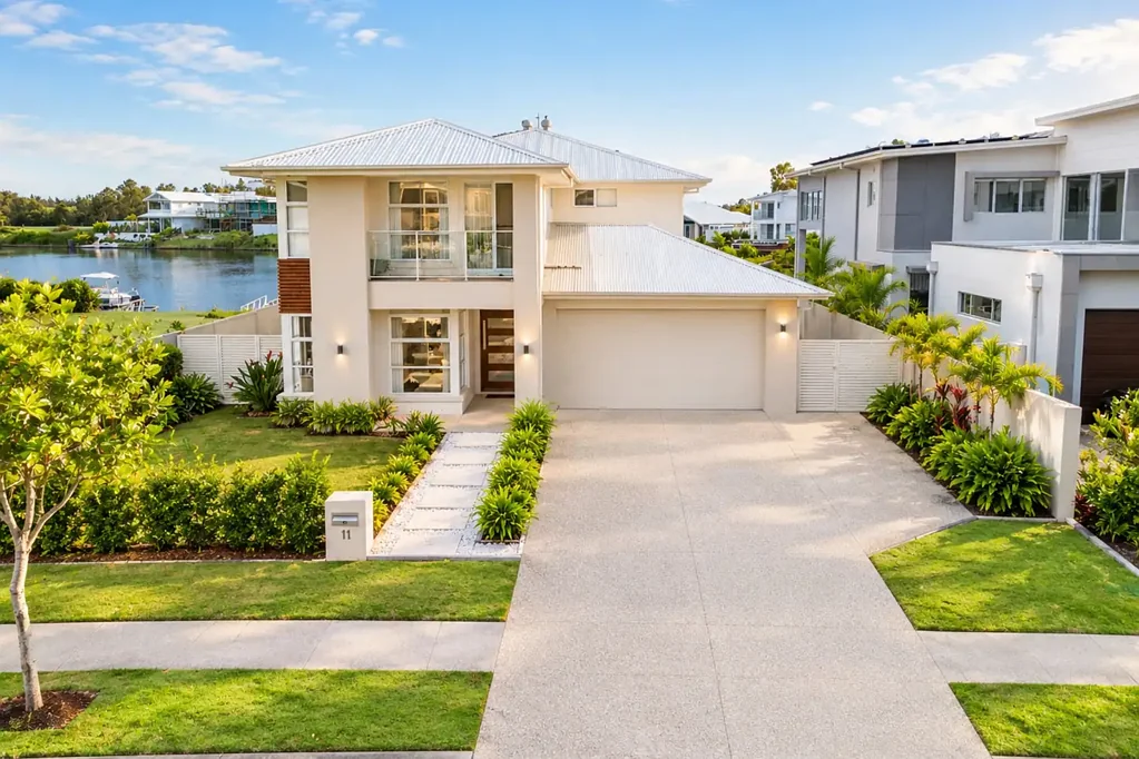 Helensvale 5कमरा Motivated Vendor,  Waterfront Home Pontoon Ready