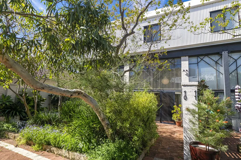 Fremantle 1બેડરૂમ DISTINCTIVE BRIAN KLOPPER LIVING IN CENTRAL FREMANTLE