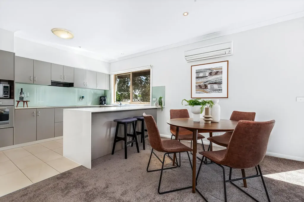 Lower Plenty 2ਬੈੱਡਰੂਮ A holiday lifestyle with convenience all around.