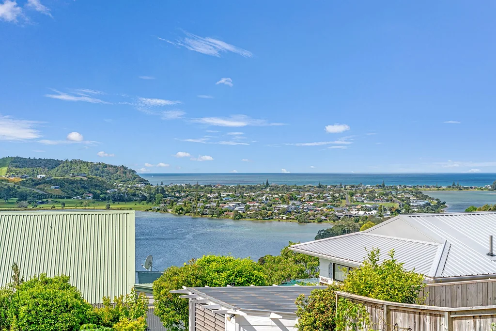 Tairua North Facing Sea Views and NO Covenants!