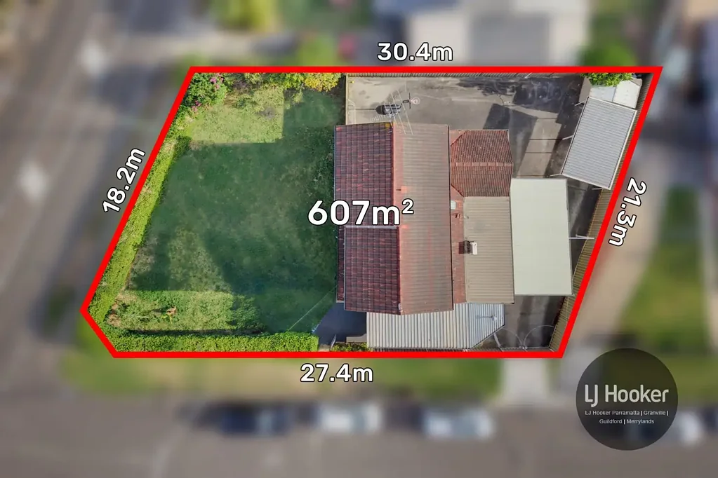 Merrylands 4Kwarto 4-Bedroom Family Home on 607m² – Corner Block with 18.2m Frontage
